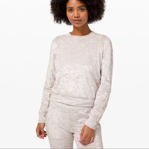 Lululemon warm down crew *crushed velvet size 6